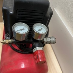 オイルレス　エアコンプレッサー　至急引き取りお願いしますの画像