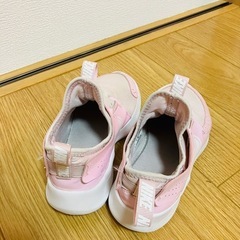 【8月お渡し不可の日あり】NIKE キッズシューズ 18.5cmの画像