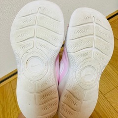 【8月お渡し不可の日あり】NIKE キッズシューズ 18.5cmの画像