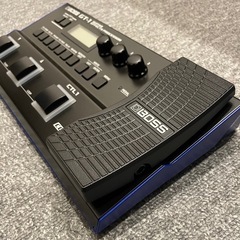 【極美品】BOSS GT-1 マルチエフェクター 電源アダプター付きの画像