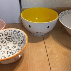 お皿いろいろの画像