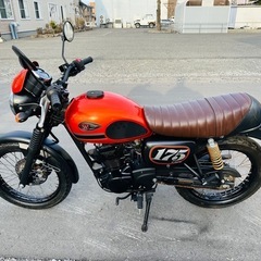 北海道　カワサキ　W175 外装美品！走行少ない！タイヤ前後山あり！ の画像