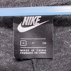 美品⭐︎ NIKE ナイキ　カプリパンツ　S 黒系の画像