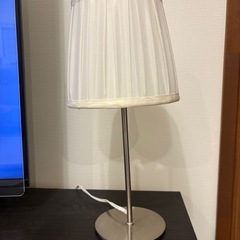 テーブルランプの画像