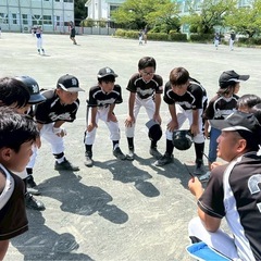 小学生向け軟式野球チームの画像