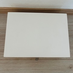 ニトリ　鏡付きのアクセサリーケースの画像