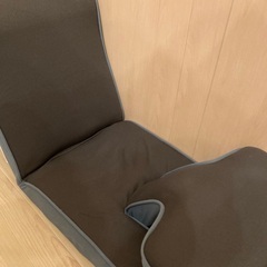 ニトリ　ゲーミング座椅子の画像