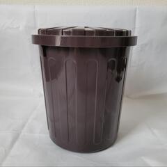 🗑️小さいゴミ箱の画像