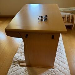 【無料】学習机お譲りします(委託品)の画像