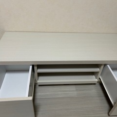 テレビ台の画像
