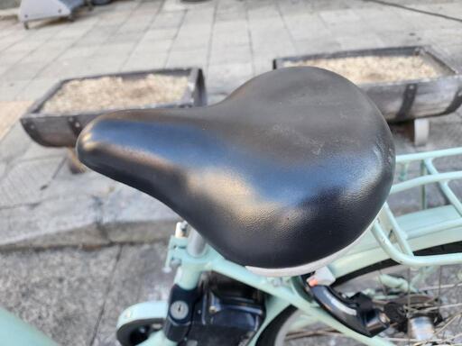 『ＳＡＬＥ　３０％』　ブリヂストン　電動自転車　２４インチ　バッテリー　Ｂ４００　充電器　付き　青　配達可能