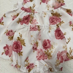 花柄ベビードレス 90サイズの画像
