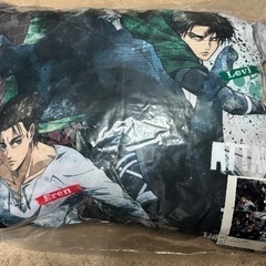 新品未使用　進撃の巨人　枕　クッション　の画像