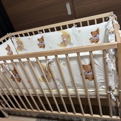ベビーベッド　IKEAの画像