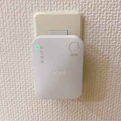 BUFFALO wifi中継機の画像