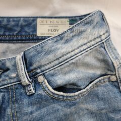 【¥3,000】DIESEL Y2K ダメージデニム ライトウォッシュの画像
