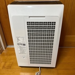シャープ 除加湿空気清浄機 KC-HD70の画像