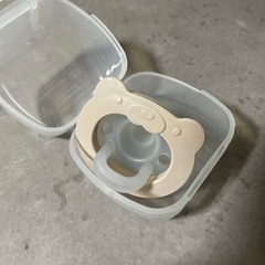 おしゃぶりの画像