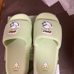 ドナルドダックのスリッパの画像