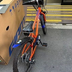 29日まで！使用一年　子供自転車22インチの画像