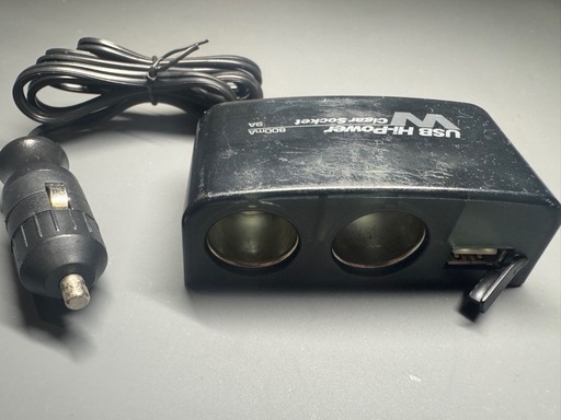 シガーソケット電源分配＋USB電源 (saku-suke ) 静岡の