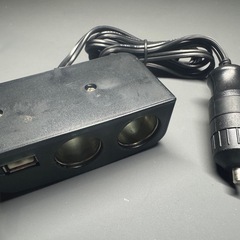 シガーソケット電源分配＋USB電源の画像