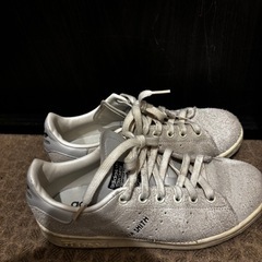 スニーカー2足セット　23.0cm（adidas / Onitsuka Tiger）」の画像