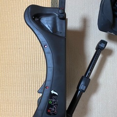 joie チャイルドシート　ISOFIXベース付きの画像