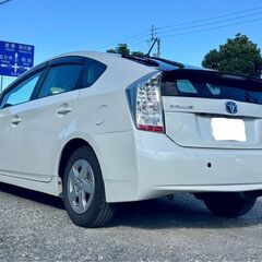 車検９年８月まで　車検２年付き　8.8万キロ　Bluetoothで音楽再生　フルセグテレビ　バックカメラ　前後ドラレコの画像