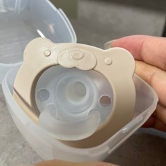 おしゃぶりの画像