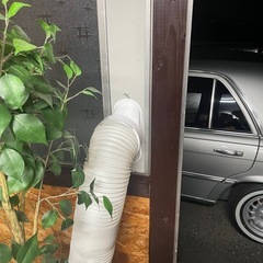 嵌め込み型クーラーの画像