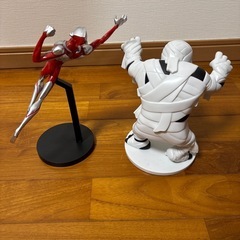 ウルトラマンとミイラおとこのポケットティッシュ入れの画像