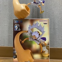 ワンピース　フィギュア　ルフィ
の画像
