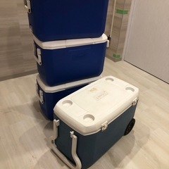クーラボックス　コールマン　まとめて4個の画像