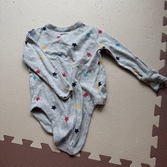 GAP  3-6ヶ月 ロンパース 長袖の画像