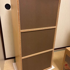 🟫３段カラーボックス／扉付きの画像