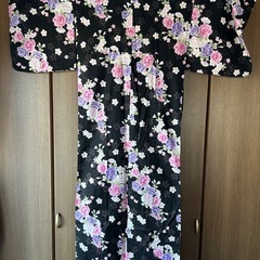 浴衣　花柄　黒　ピンク　紫の画像