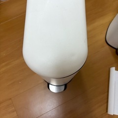 ゴミ箱　ペダル式の画像