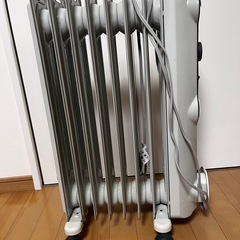 美品　デロンギ　オイルヒーターの画像