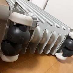 美品　デロンギ　オイルヒーターの画像