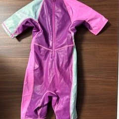 キッズ　ラッシュガードの画像