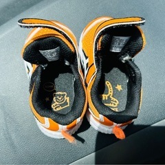 《ほぼ新品》asics ベビーシューズ12cmの画像