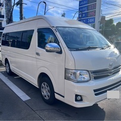 ハイエース グランドキャビンの画像