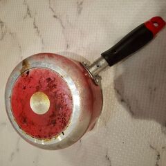 ミニ鍋(10cm前後)　赤　テフロンの画像