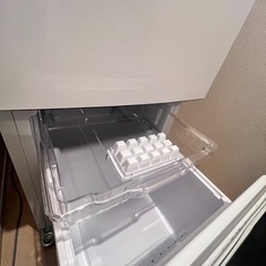 2017年製 130L Hisense 冷凍冷蔵庫 HR-D1302の画像