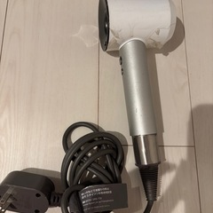【訳あり　ジャンク品】ダイソンドライヤーの画像