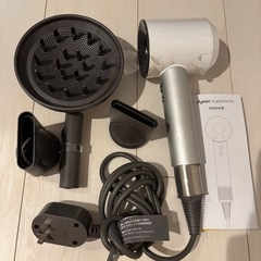 【訳あり　ジャンク品】ダイソンドライヤーの画像