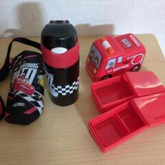 子供用水筒　お弁当箱の画像
