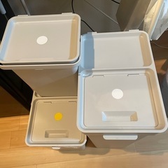 IKEA ゴミ箱3点セットの画像
