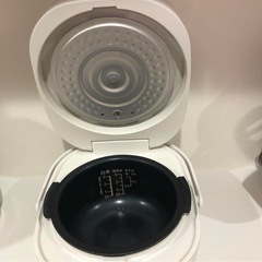 美品！炊飯器の画像